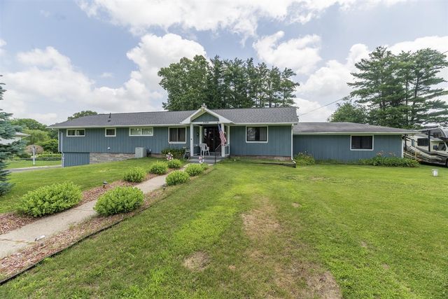 55081 Buckhorn Road, Three Rivers, MI 49093