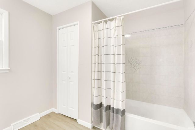 4020 Vistula Road, Mishawaka, IN 46544