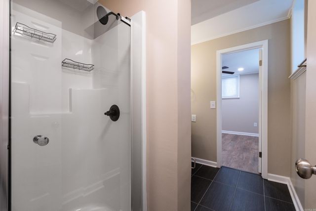 1811 E Lakeview Drive, Benton, AR 72015