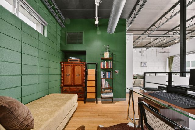4801 S Congress Ave H1, Austin, TX 78745