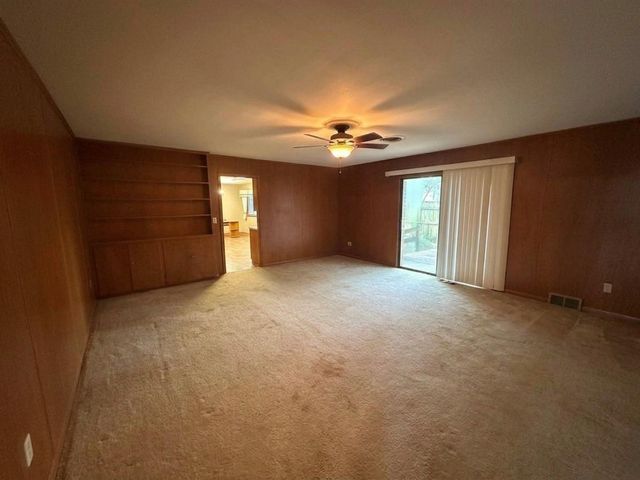 213 Van Winkle Street, Lake Jackson, TX 77566