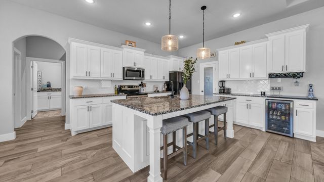 1005 Paradise Parkway, Poolville, TX 76487