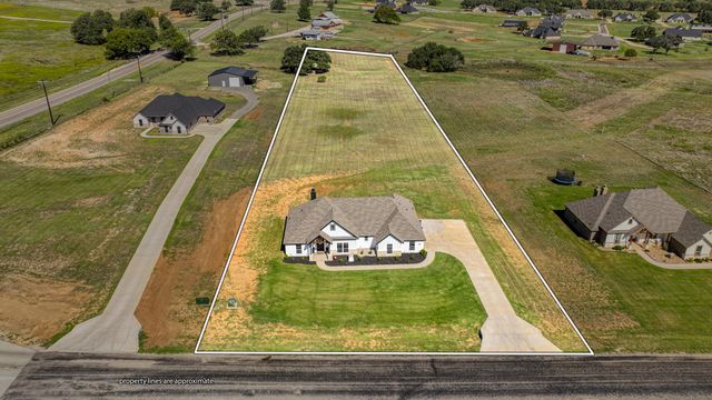 1005 Paradise Parkway, Poolville, TX 76487