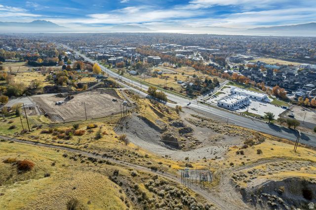 5600 N CANYON RD, Provo, UT 84604