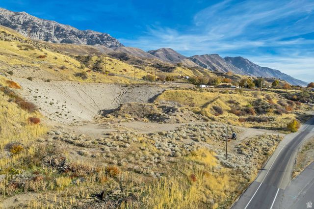 5600 N CANYON RD, Provo, UT 84604