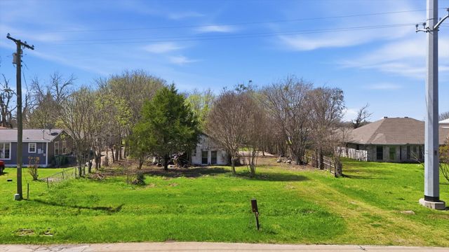125 Summers Street, Wilmer, TX 75172