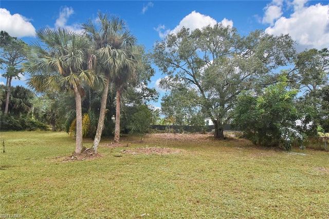 1202 E 7th ST, Lehigh Acres, FL 33972