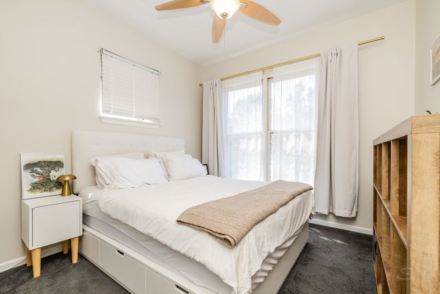 831 W 14th Place, Chicago, IL 60608