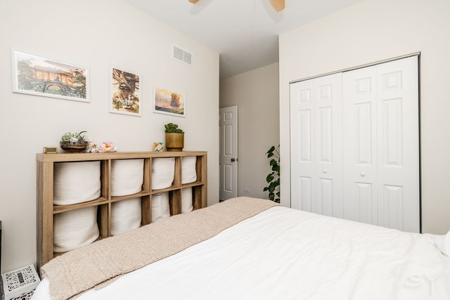 831 W 14th Place, Chicago, IL 60608