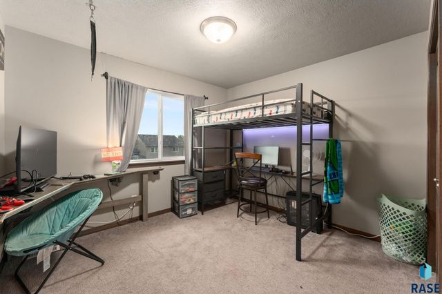 630 N Everest Ave Avenue, Tea, SD 57064