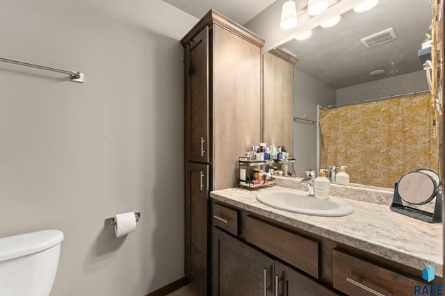 630 N Everest Ave Avenue, Tea, SD 57064