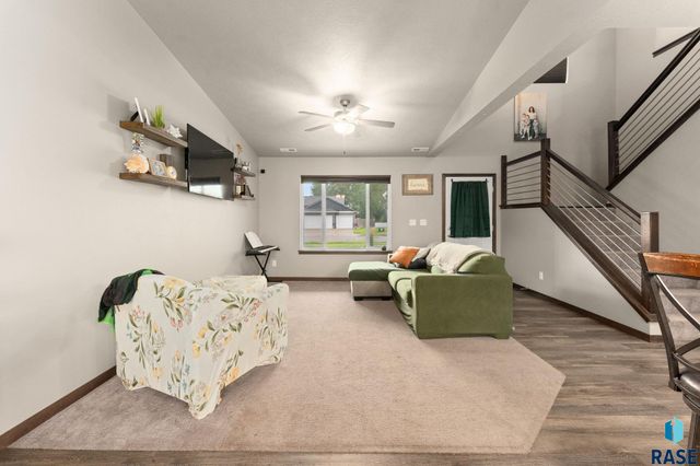 630 N Everest Ave Avenue, Tea, SD 57064