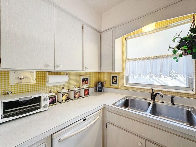 210 PARK BOULEVARD N 129, Venice, FL 34285