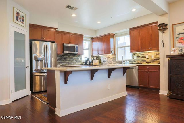 211 Westpark Court 601, Camarillo, CA 93012