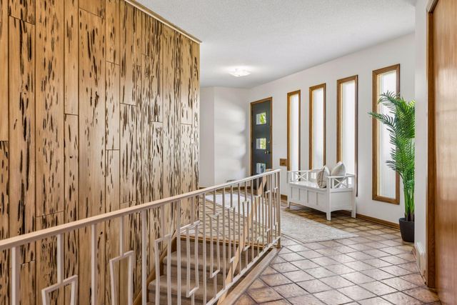 7401 W Shore Drive, Edina, MN 55435