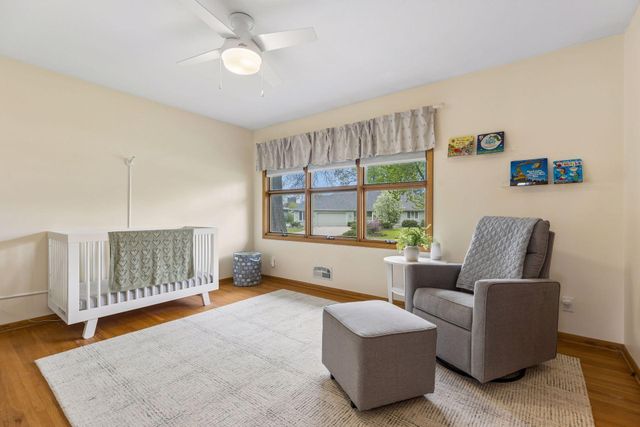 7401 W Shore Drive, Edina, MN 55435