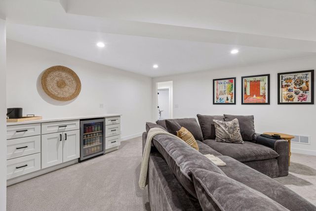 7401 W Shore Drive, Edina, MN 55435