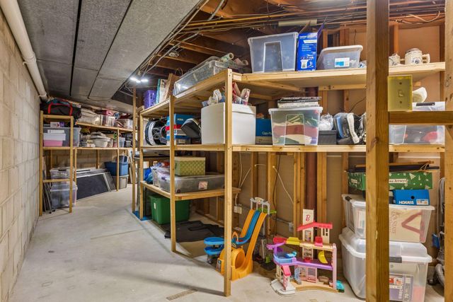 7401 W Shore Drive, Edina, MN 55435
