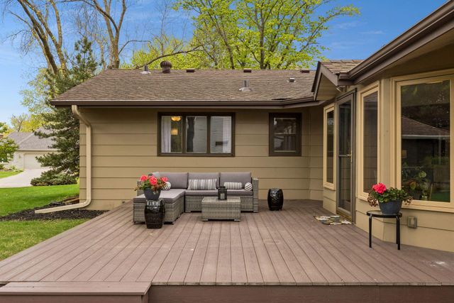 7401 W Shore Drive, Edina, MN 55435