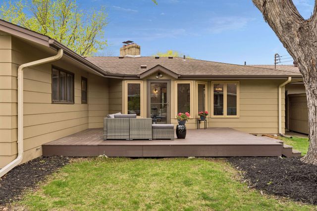7401 W Shore Drive, Edina, MN 55435
