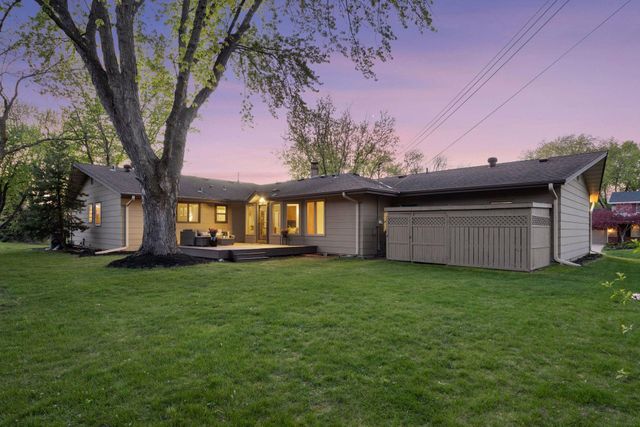 7401 W Shore Drive, Edina, MN 55435
