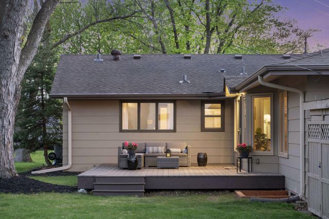 7401 W Shore Drive, Edina, MN 55435