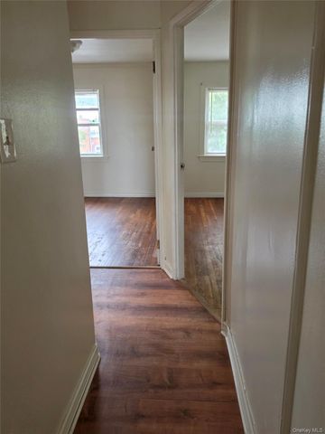 61-25 75th Street 2Fl, Middle Village, NY 11379