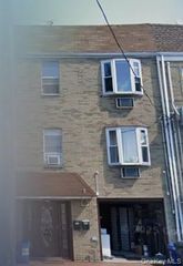 61-25 75th Street 2Fl, Middle Village, NY 11379