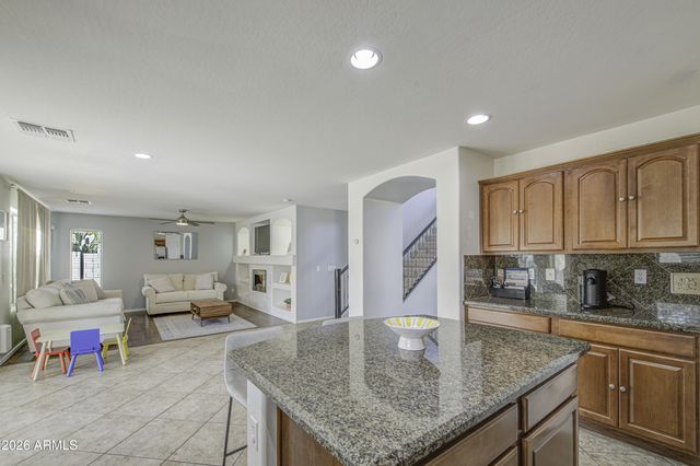 9417 W PIONEER Street, Tolleson, AZ 85353