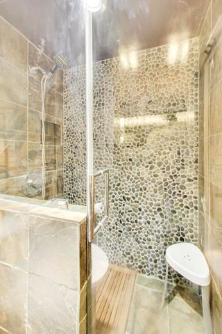 260 E CHESTNUT Street 801, Chicago, IL 60611