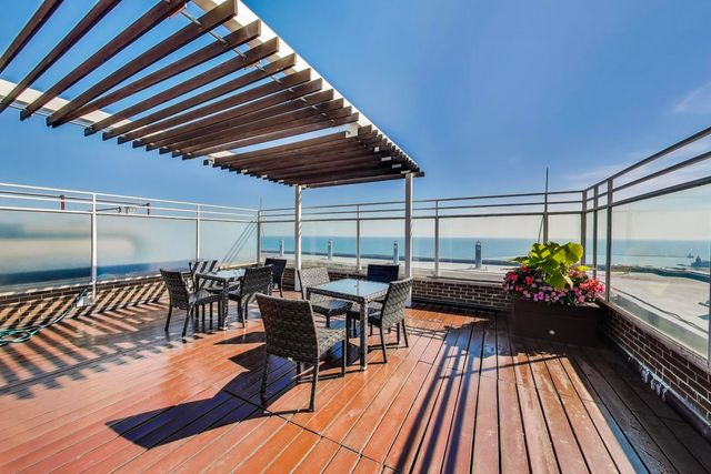 260 E CHESTNUT Street 801, Chicago, IL 60611