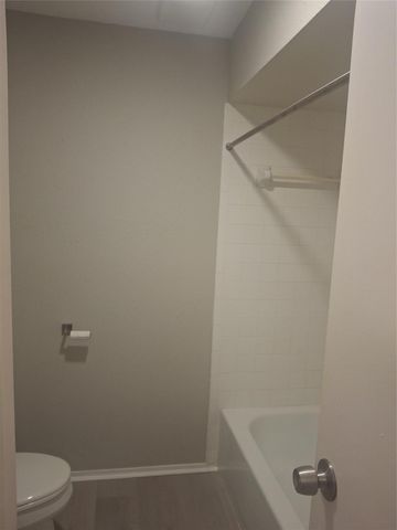 14911 Wunderlich Drive 901, Houston, TX 77069