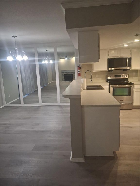 14911 Wunderlich Drive 901, Houston, TX 77069