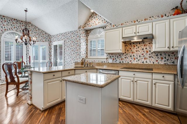 14596 Blueberry Court, Addison, TX 75001