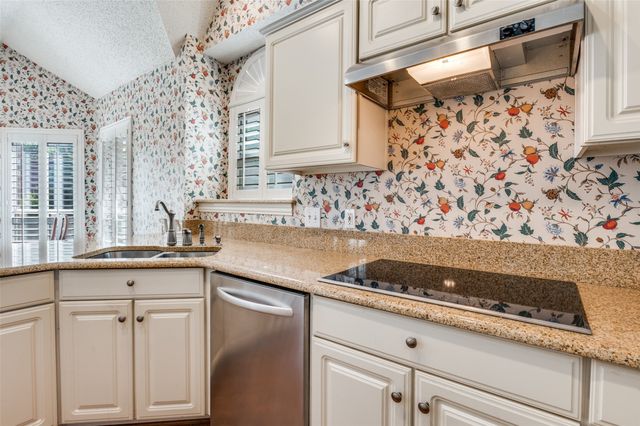 14596 Blueberry Court, Addison, TX 75001