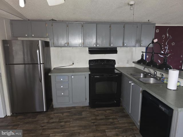 225 LACE BARK DR, Dover, DE 19901