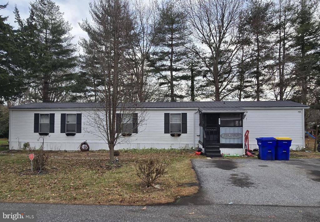 225 LACE BARK DR, Dover, DE 19901