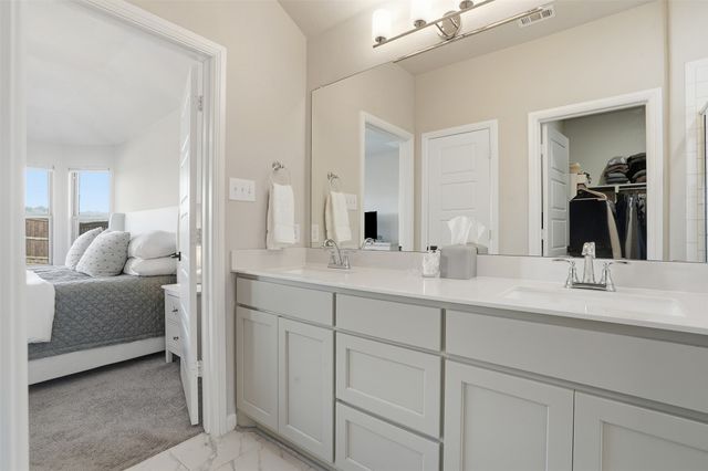 10516 Enchanted Rock Way, Fort Worth, TX 76126