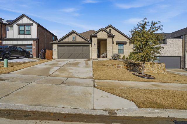 10516 Enchanted Rock Way, Fort Worth, TX 76126