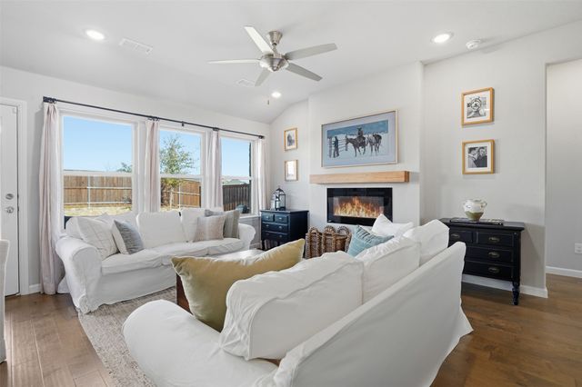 10516 Enchanted Rock Way, Fort Worth, TX 76126