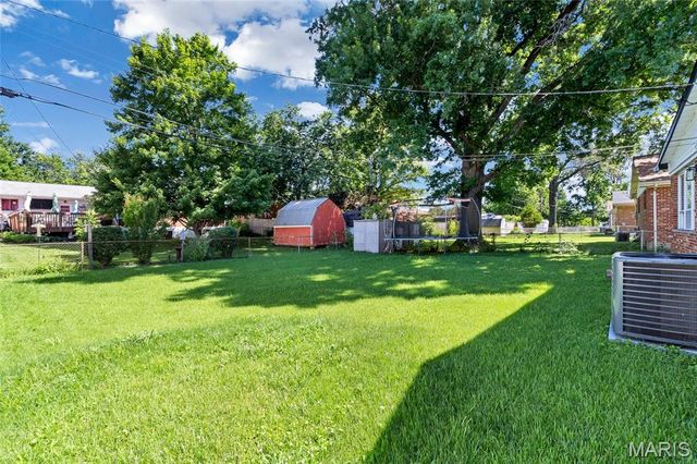 3227 Bridgeridge, Mehlville, MO 63125