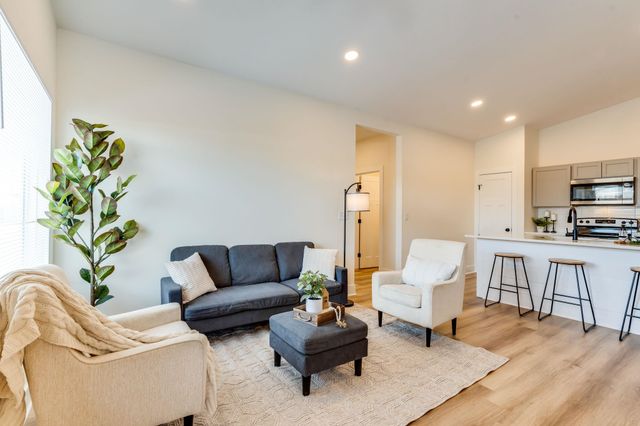 5704 E Bristol St., Bel Aire, KS 67220