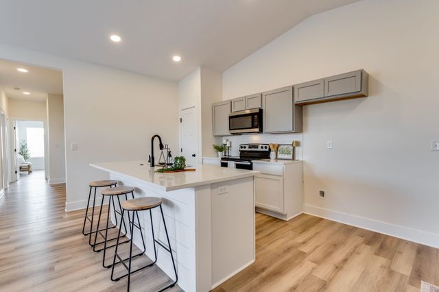 5704 E Bristol St., Bel Aire, KS 67220