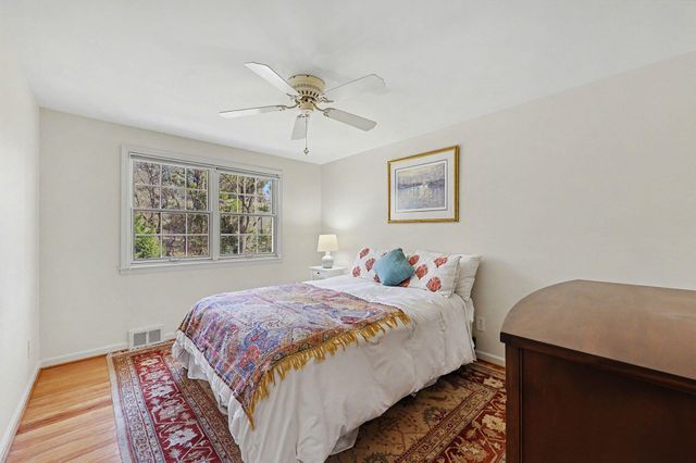 3132 Daleview Drive, Ann Arbor, MI 48105