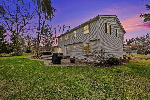 3132 Daleview Drive, Ann Arbor, MI 48105