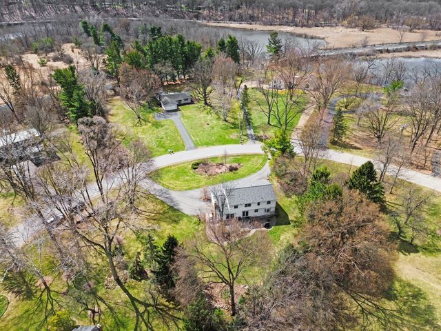 3132 Daleview Drive, Ann Arbor, MI 48105