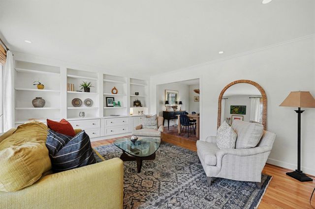 3132 Daleview Drive, Ann Arbor, MI 48105