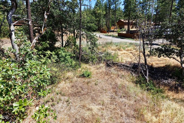 555 Hudspeth Lane, Shady Cove, OR 97539
