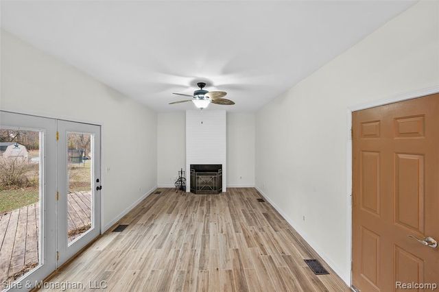 550 Hillcliff Drive, Waterford, MI 48328