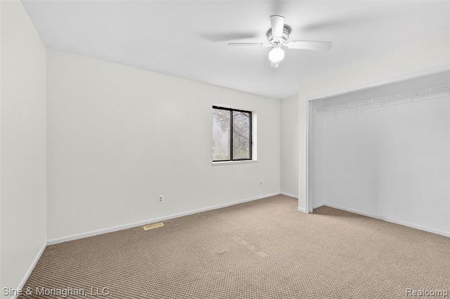 550 Hillcliff Drive, Waterford, MI 48328